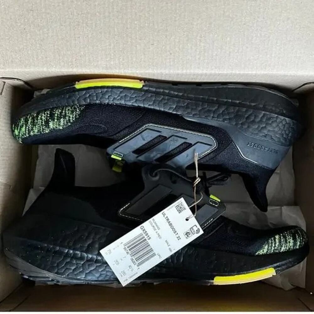 Adidas Ultraboost 22 Primeknit Regular Fit Running Shoes, US7 - Picture 15 of 16
